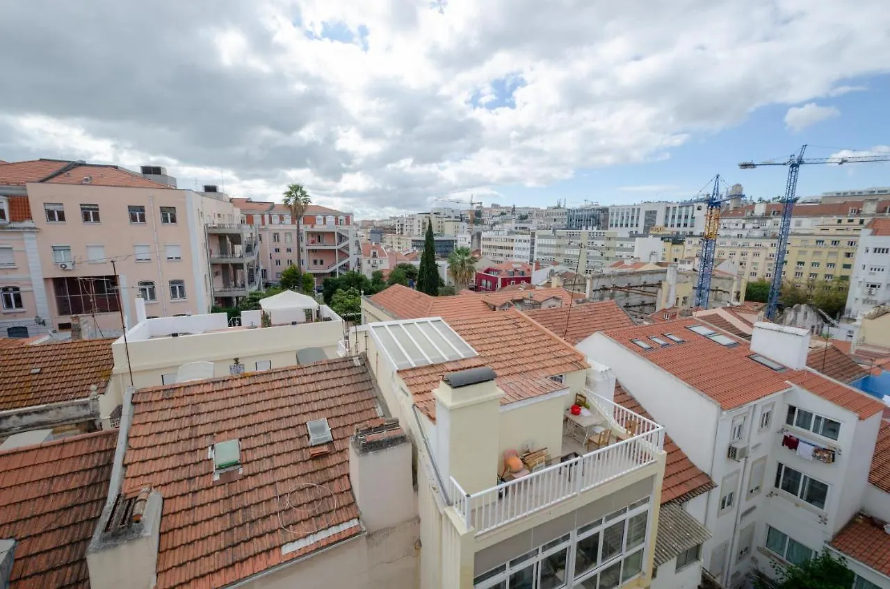 118 D - Lisbon Avenida Roof Apartment