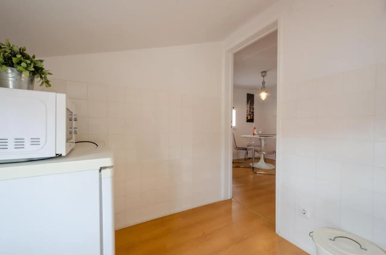 118 D - Lisbon Avenida Roof Apartment Португалия